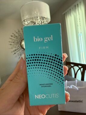 NEOCUTIS Bio Gel Firm Moisturizing Hydrogel - Aqua Blue